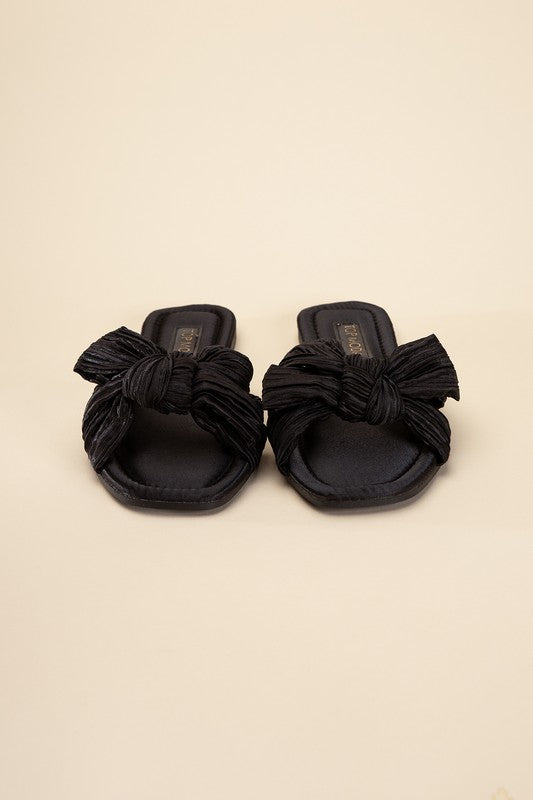 Très Chic Bow Decor Crinkle Satin Flat Sandals