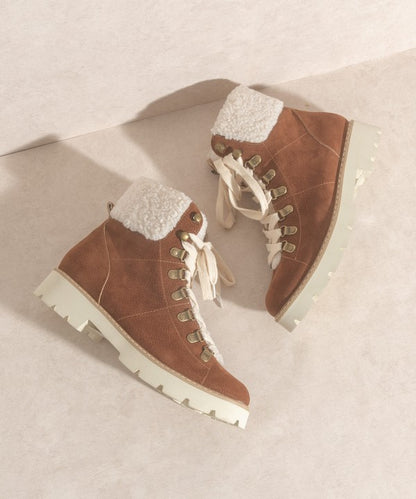 Oasis Society Aaliyah - Winter Faux Fur Trim Ankle Boots