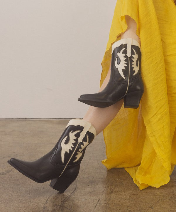 OASIS SOCIETY Houston - Contrast Trim Cowboy Ankle Boots