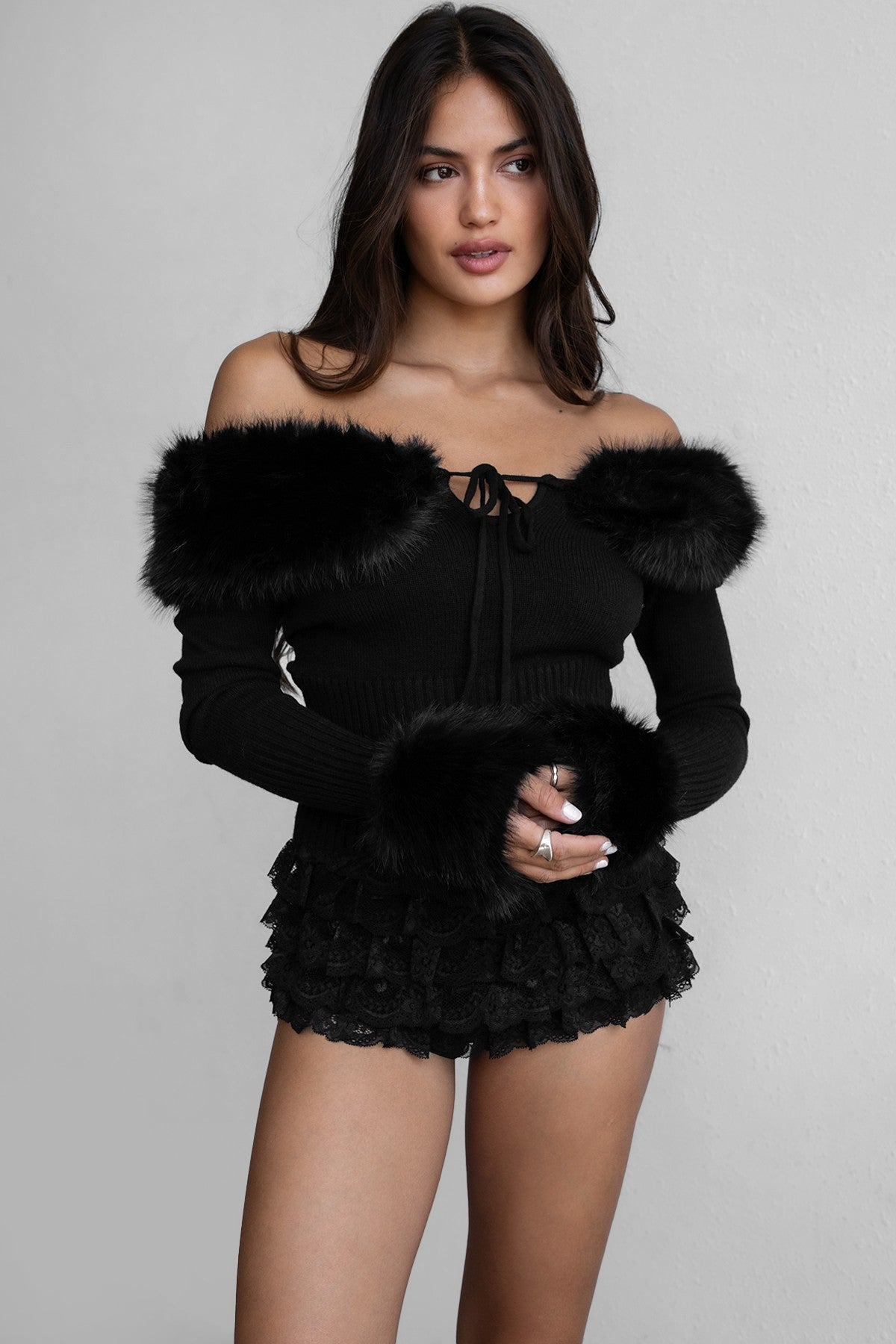 Lady Faux Fur Cuffs Off Shoulder Cardigan Top