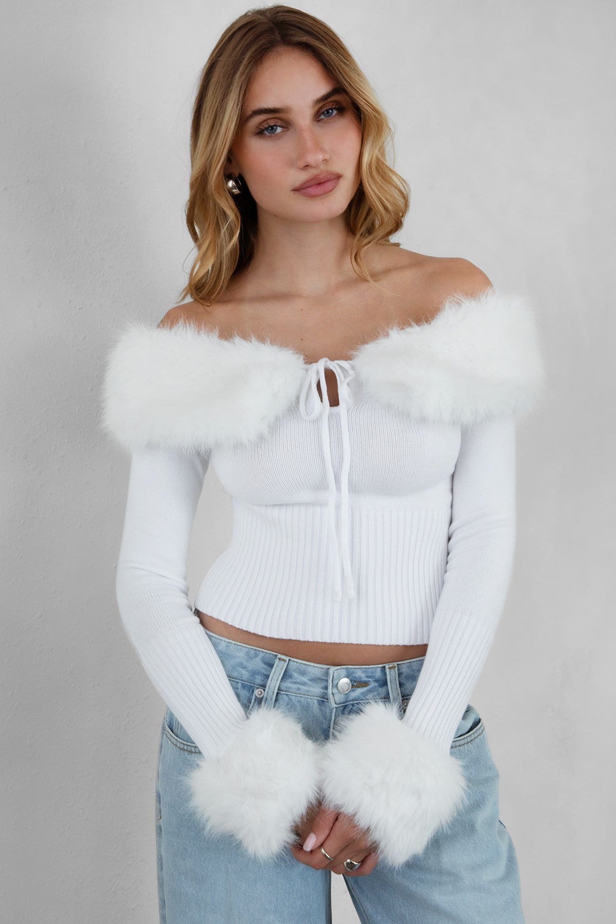 Lady Faux Fur Cuffs Off Shoulder Cardigan Top