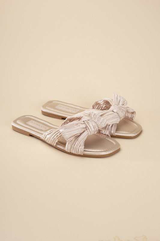 Très Chic Bow Decor Crinkle Satin Flat Sandals